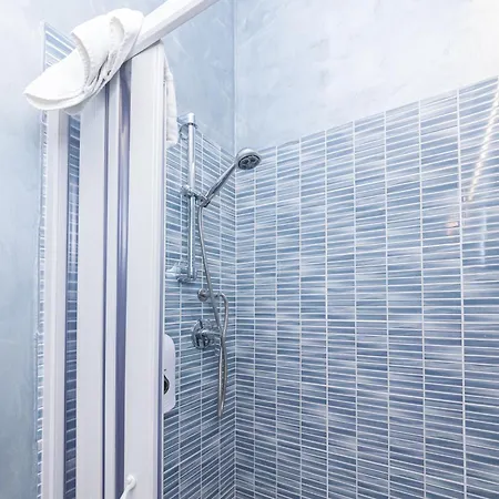 Galia Roomsself Check In H24