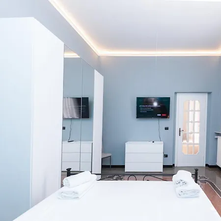 Galia Roomsself Check In H24 Genoa