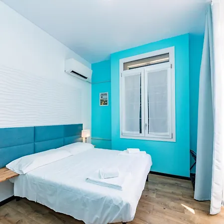 Casa de hóspedes Galia Roomsself Check In H24