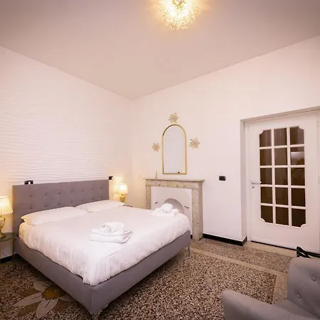 Galia Roomsself Check In H24 * Génova