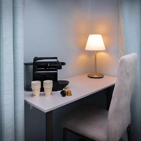 Galia Roomsself Check In H24 Guest house Genoa