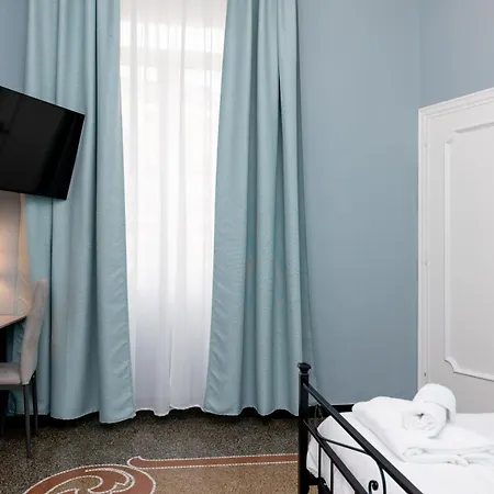 Galia Roomsself Check In H24 *